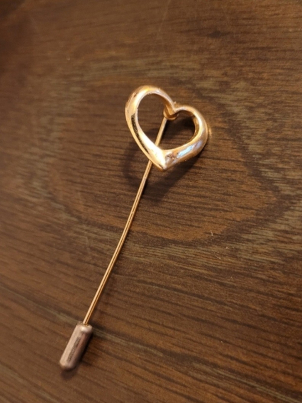 Vintage Gold Tone Heart Stick Pin